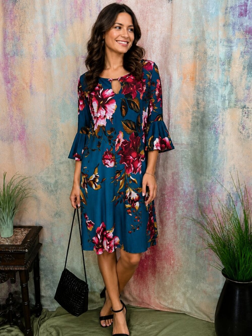New πRoz & Ali Beautiful Floral Design Dress with Bell Sleeves